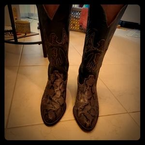 Paython  skin boots